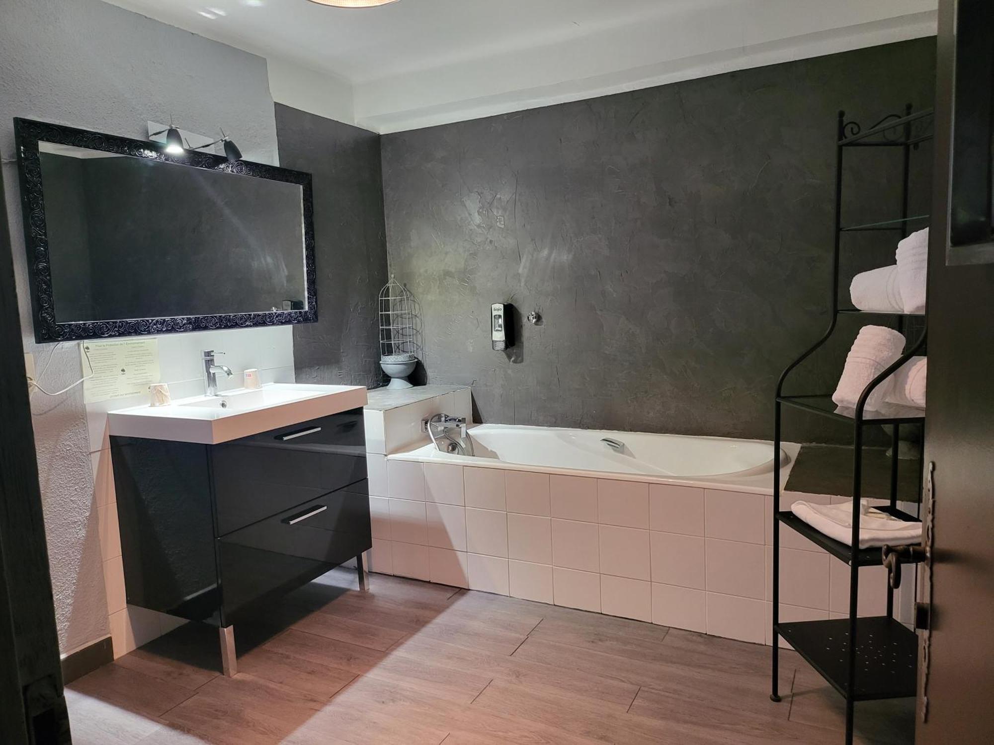 L' Oustaloun Hotel Maussane les Alpilles Luaran gambar