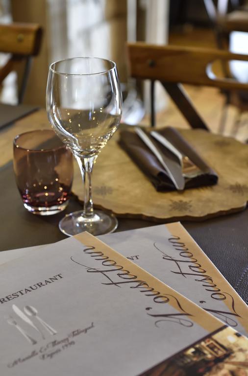 L' Oustaloun Hotel Maussane les Alpilles Luaran gambar